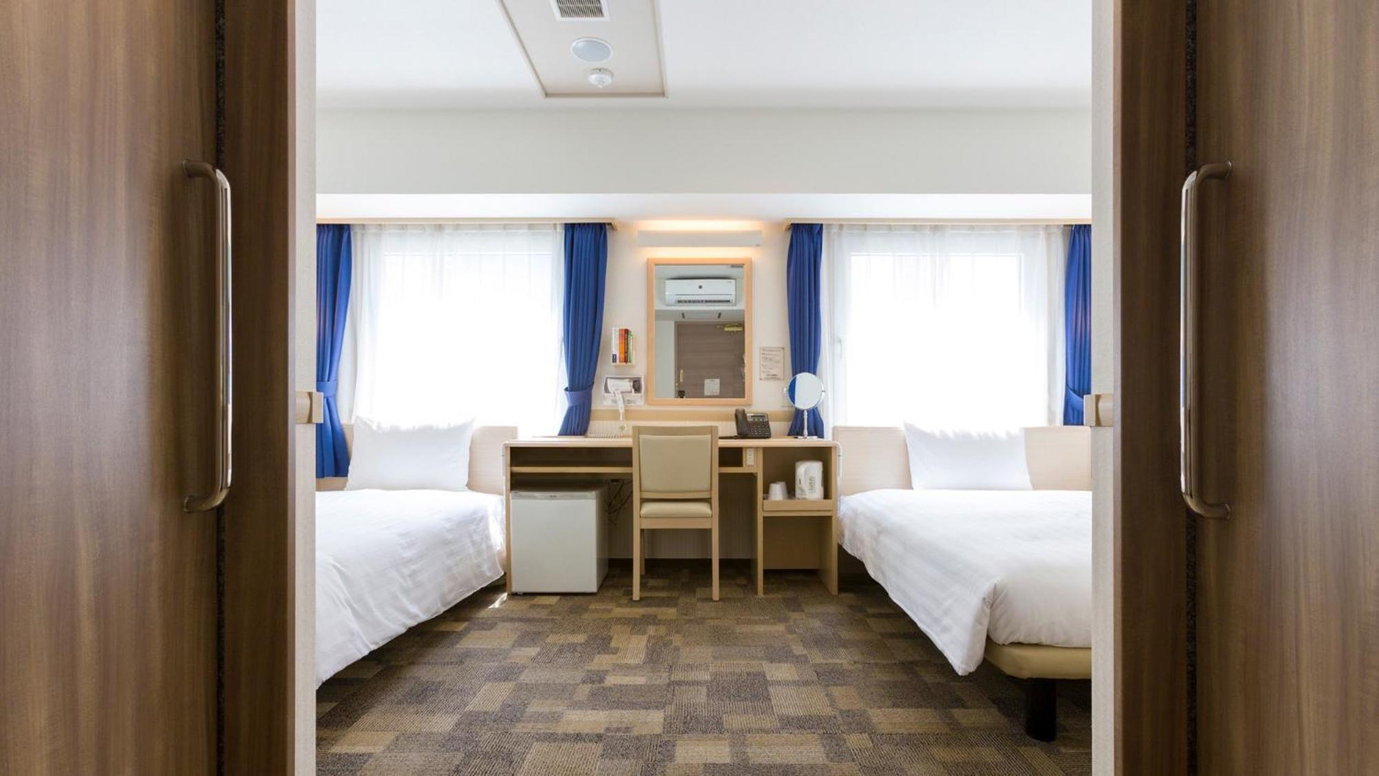 Toyoko Inn Saitama Misato Ekimae Exteriör bild