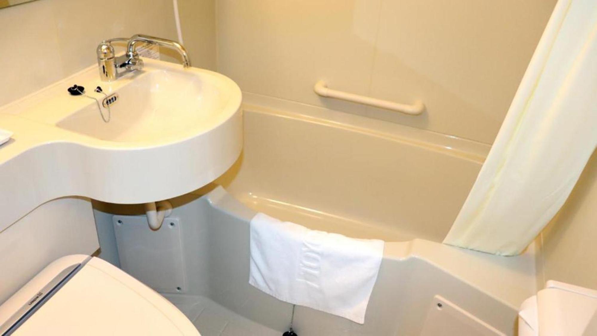 Toyoko Inn Saitama Misato Ekimae Exteriör bild