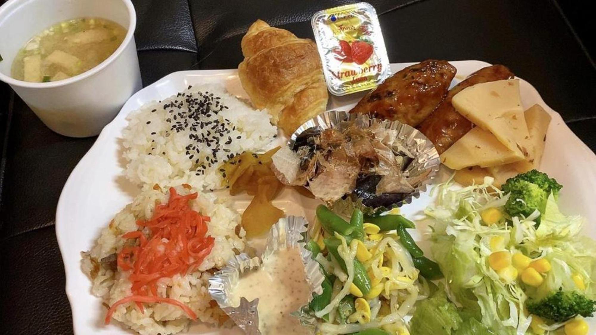 Toyoko Inn Saitama Misato Ekimae Exteriör bild