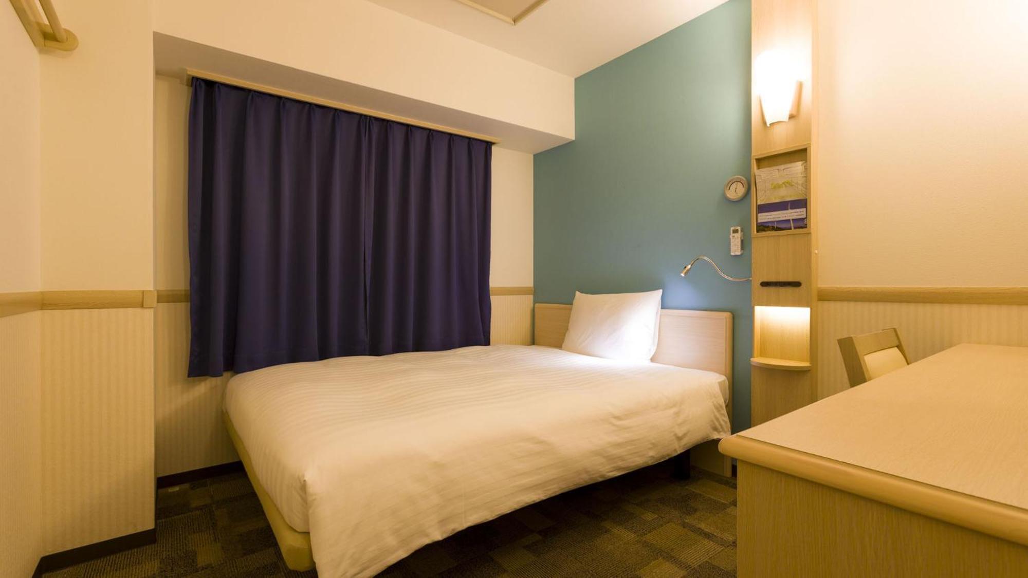 Toyoko Inn Saitama Misato Ekimae Rum bild
