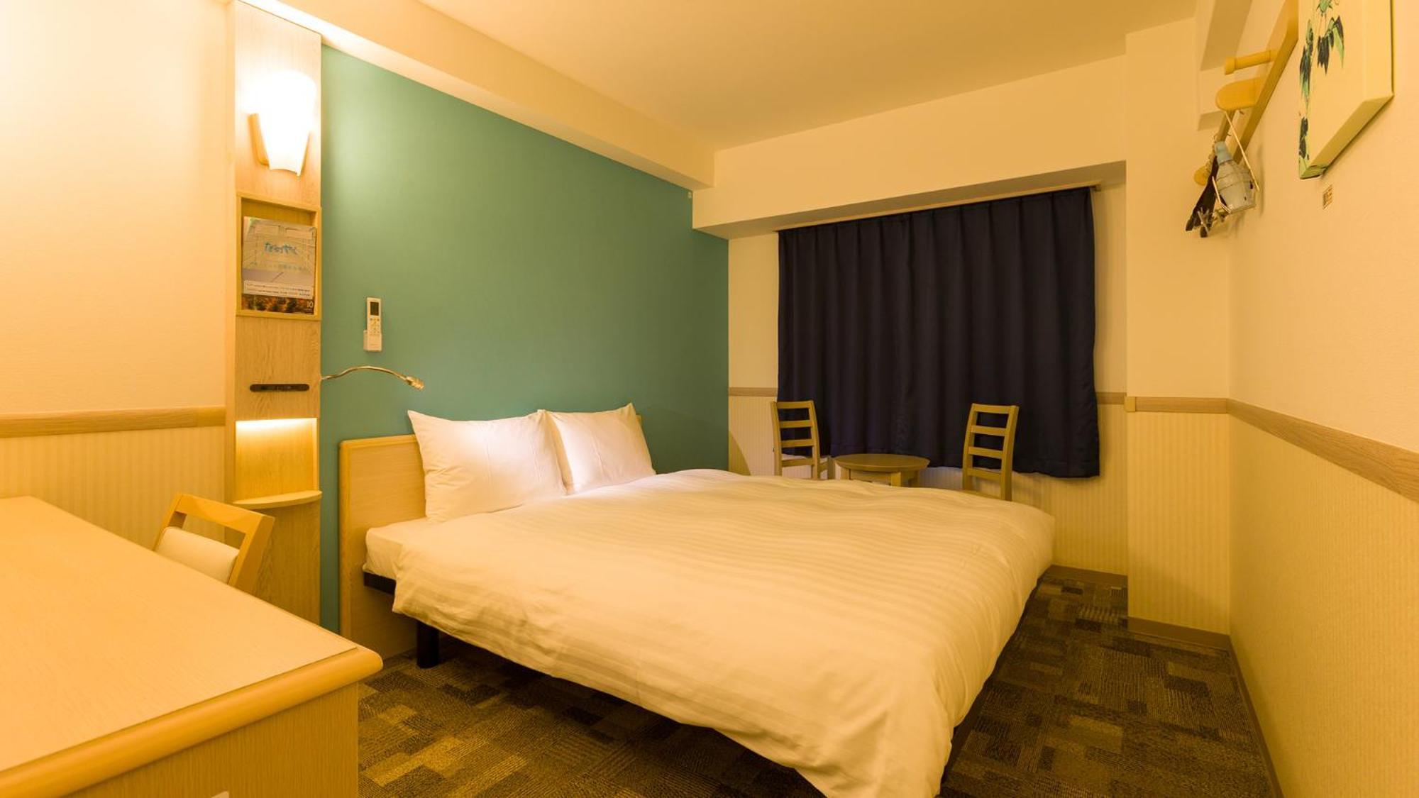 Toyoko Inn Saitama Misato Ekimae Rum bild